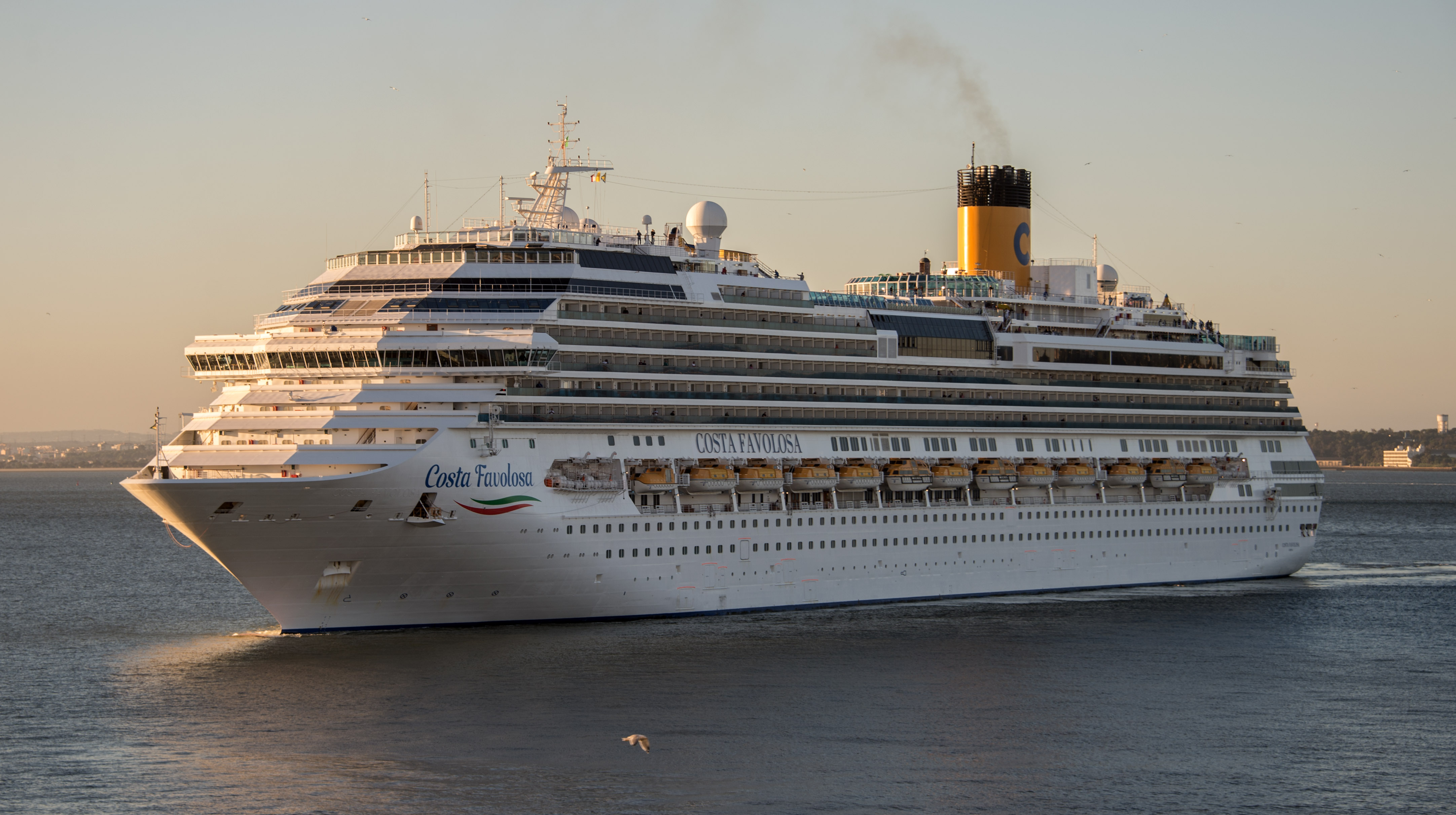 COSTA FAVOLOSA İLE NORVEÇ FİYORTLARI THY İLE