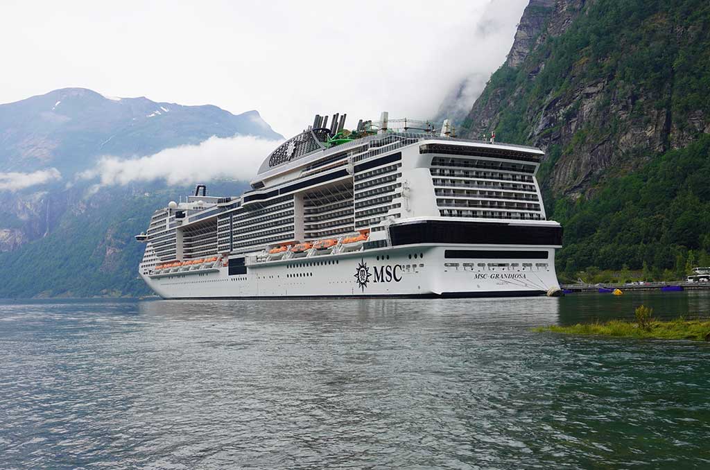 MSC  GRANDIOSA  İLE  AKDENİZ 01 TEMMUZ thmb img