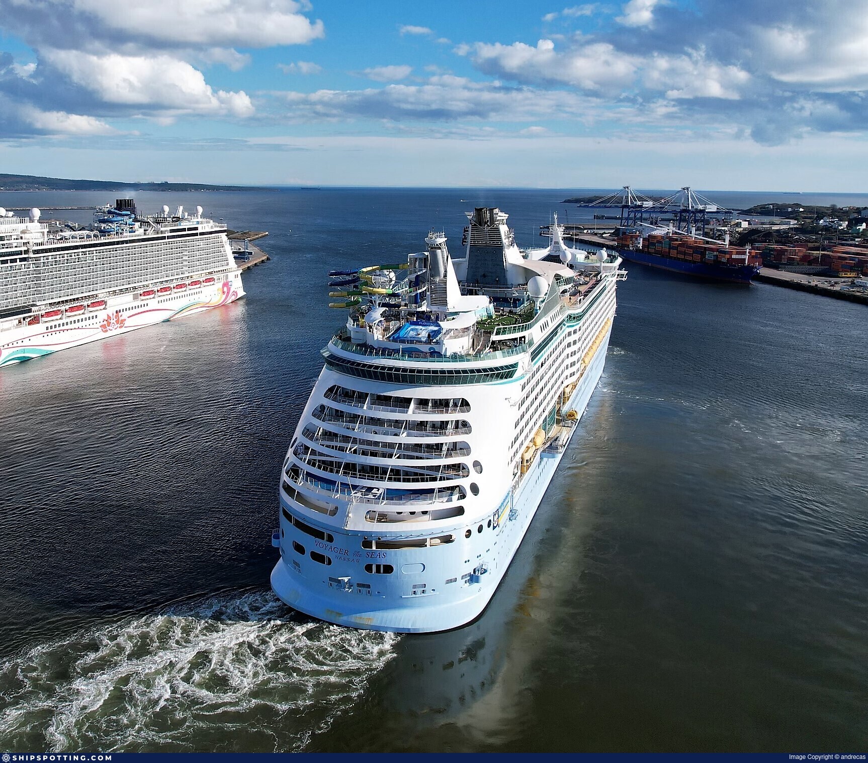 VOYAGER OF THE SEAS İLE YUNAN ADALARI 7 TEMMUZ thmb img